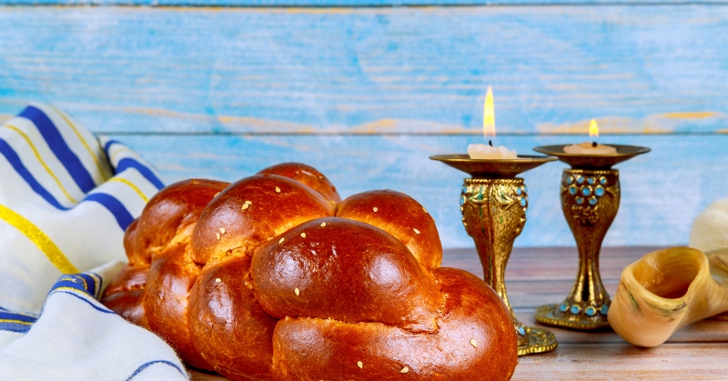 מה שונה ומה דומה בין ברכות המזון בעדות ישראל השונות