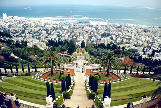 הגנים הבאהיים חיפה - תמונה לדוגמה